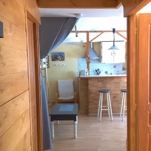 https://appartement-cauterets-65110-2.midi-pyreneeshotels.com